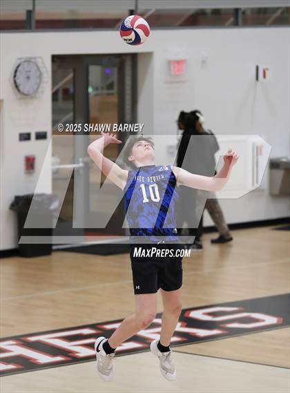 Thumbnail 2 in Indianapolis Shortridge @ Park Tudor photogallery.