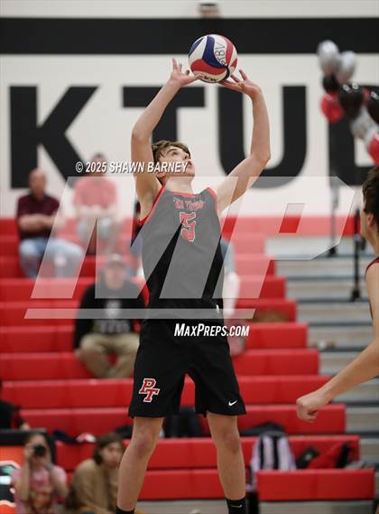 Thumbnail 2 in Indianapolis Shortridge @ Park Tudor photogallery.