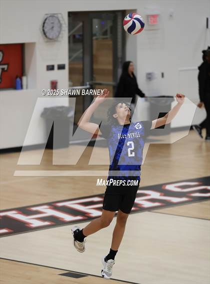 Thumbnail 2 in Indianapolis Shortridge @ Park Tudor photogallery.