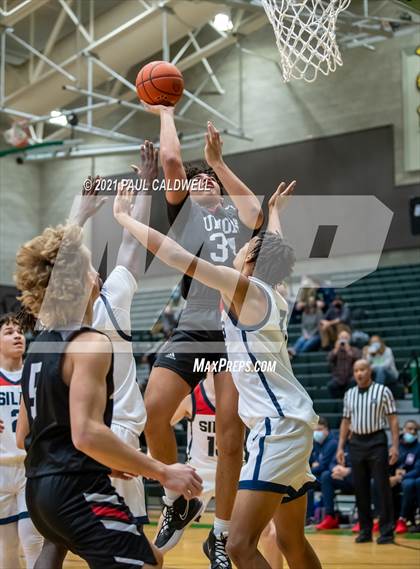 Thumbnail 1 in Union vs. Silas (Hardwood Invite 1st Round) photogallery.