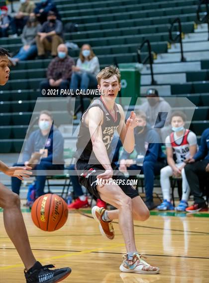 Thumbnail 3 in Union vs. Silas (Hardwood Invite 1st Round) photogallery.