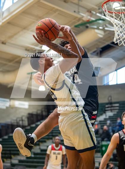 Thumbnail 2 in Union vs. Silas (Hardwood Invite 1st Round) photogallery.