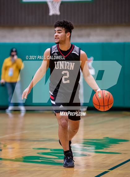 Thumbnail 1 in Union vs. Silas (Hardwood Invite 1st Round) photogallery.