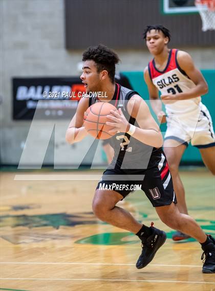Thumbnail 3 in Union vs. Silas (Hardwood Invite 1st Round) photogallery.