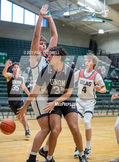 Thumbnail 2 in Union vs. Silas (Hardwood Invite 1st Round) photogallery.