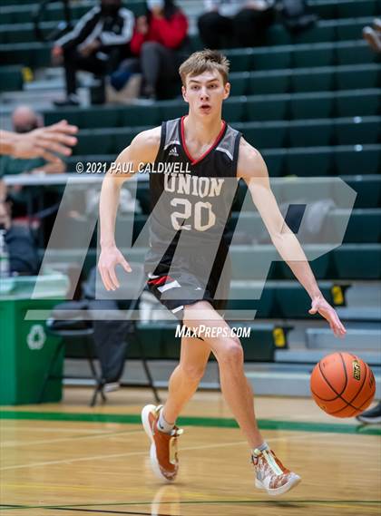Thumbnail 1 in Union vs. Silas (Hardwood Invite 1st Round) photogallery.