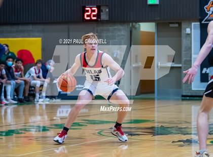 Thumbnail 2 in Union vs. Silas (Hardwood Invite 1st Round) photogallery.