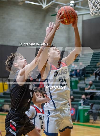 Thumbnail 1 in Union vs. Silas (Hardwood Invite 1st Round) photogallery.