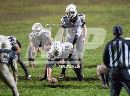 Thumbnail 2 in Sumner vs. Bellarmine Prep photogallery.