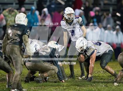 Thumbnail 2 in Sumner vs. Bellarmine Prep photogallery.