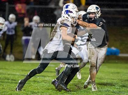 Thumbnail 3 in Sumner vs. Bellarmine Prep photogallery.