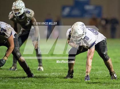 Thumbnail 2 in Sumner vs. Bellarmine Prep photogallery.