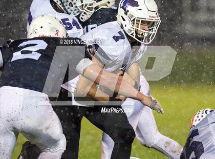 Thumbnail 2 in Sumner vs. Bellarmine Prep photogallery.