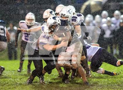 Thumbnail 1 in Sumner vs. Bellarmine Prep photogallery.