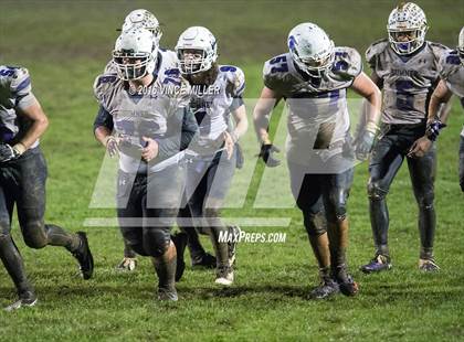 Thumbnail 3 in Sumner vs. Bellarmine Prep photogallery.