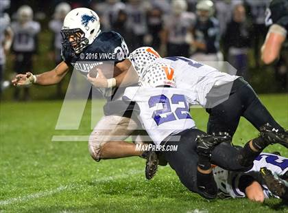 Thumbnail 2 in Sumner vs. Bellarmine Prep photogallery.