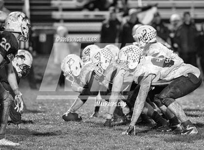 Thumbnail 2 in Sumner vs. Bellarmine Prep photogallery.