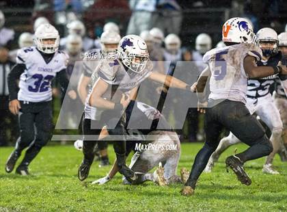 Thumbnail 2 in Sumner vs. Bellarmine Prep photogallery.