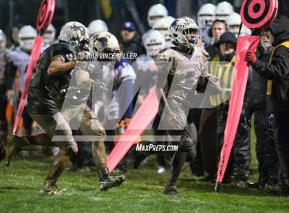 Thumbnail 2 in Sumner vs. Bellarmine Prep photogallery.
