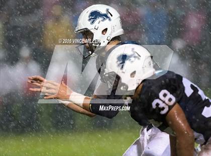 Thumbnail 3 in Sumner vs. Bellarmine Prep photogallery.