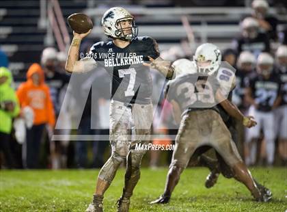 Thumbnail 1 in Sumner vs. Bellarmine Prep photogallery.