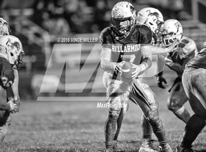 Thumbnail 2 in Sumner vs. Bellarmine Prep photogallery.