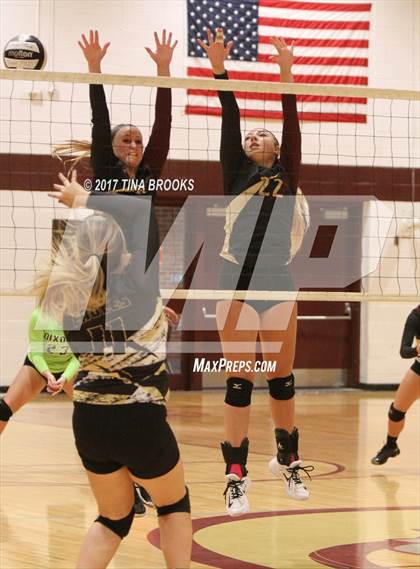 Thumbnail 1 in East Davidson @ Dixon photogallery.