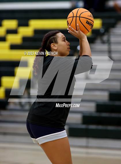 Thumbnail 3 in Arcadia vs Cactus Shadows (3rd Annual Feast Mode Thanksgiving Tournament) photogallery.