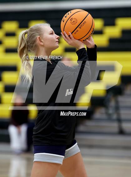 Thumbnail 3 in Arcadia vs Cactus Shadows (3rd Annual Feast Mode Thanksgiving Tournament) photogallery.
