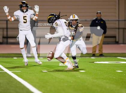 Thumbnail 2 in Wilcox @ Saint Francis (CIF CCS Open Division Quarterfinals) photogallery.