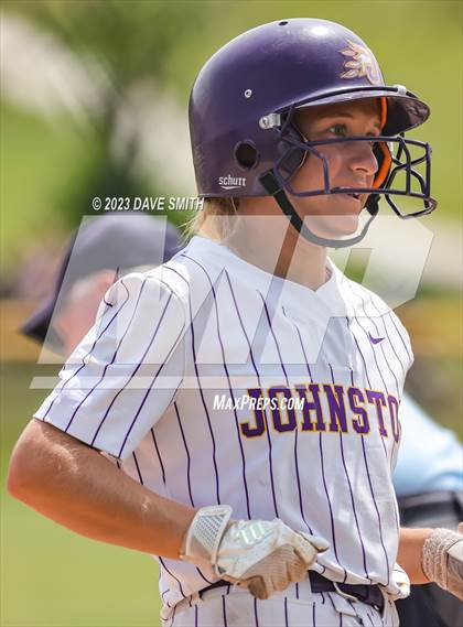 Thumbnail 2 in Washington vs Johnston (Jefferson Varsity Classic) photogallery.