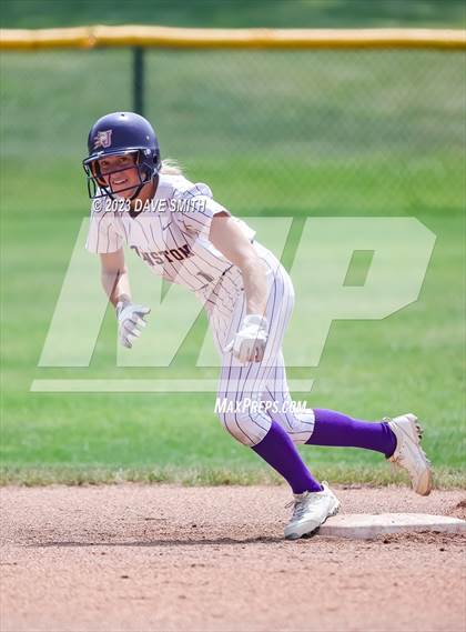 Thumbnail 1 in Washington vs Johnston (Jefferson Varsity Classic) photogallery.