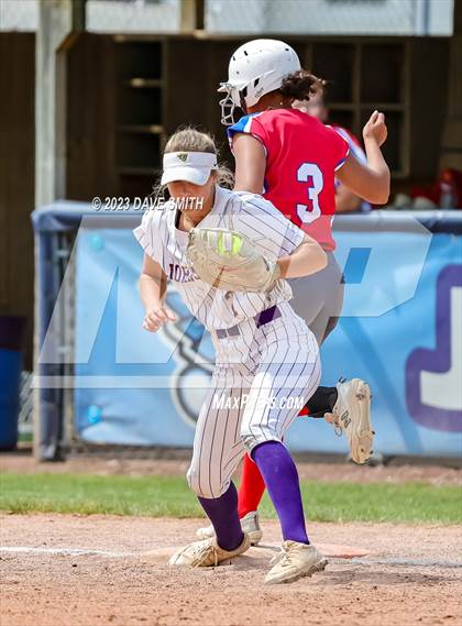 Thumbnail 1 in Washington vs Johnston (Jefferson Varsity Classic) photogallery.