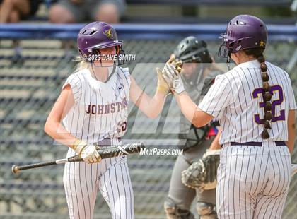 Thumbnail 2 in Washington vs Johnston (Jefferson Varsity Classic) photogallery.