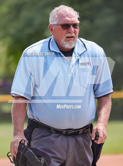 Thumbnail 2 in Washington vs Johnston (Jefferson Varsity Classic) photogallery.