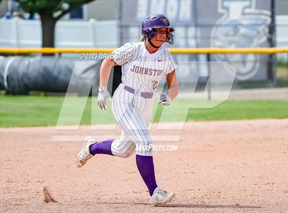Thumbnail 3 in Washington vs Johnston (Jefferson Varsity Classic) photogallery.