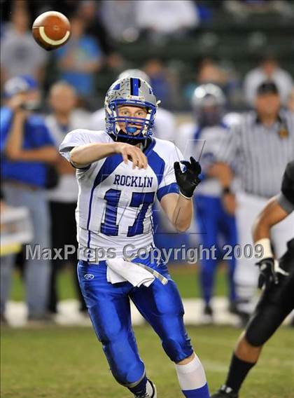 Thumbnail 3 in Rocklin vs. Servite (CIF State D2 Final) photogallery.