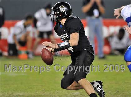 Thumbnail 1 in Rocklin vs. Servite (CIF State D2 Final) photogallery.