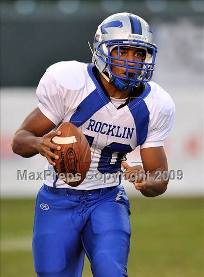 Thumbnail 1 in Rocklin vs. Servite (CIF State D2 Final) photogallery.