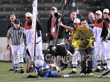 Thumbnail 1 in Rocklin vs. Servite (CIF State D2 Final) photogallery.