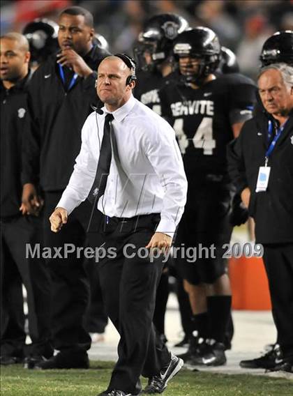 Thumbnail 1 in Rocklin vs. Servite (CIF State D2 Final) photogallery.