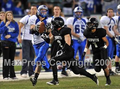 Thumbnail 1 in Rocklin vs. Servite (CIF State D2 Final) photogallery.