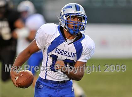 Thumbnail 3 in Rocklin vs. Servite (CIF State D2 Final) photogallery.