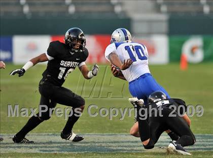 Thumbnail 2 in Rocklin vs. Servite (CIF State D2 Final) photogallery.