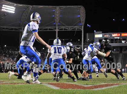 Thumbnail 2 in Rocklin vs. Servite (CIF State D2 Final) photogallery.