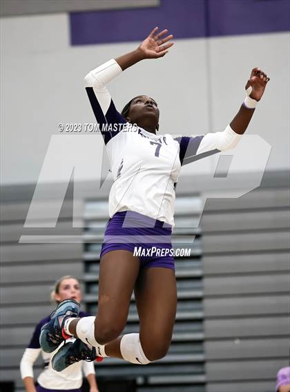 Thumbnail 3 in Cuthbertson @ Ardrey Kell photogallery.