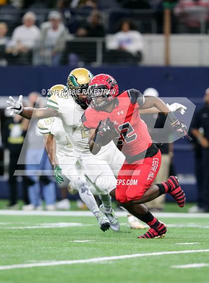 Thumbnail 1 in DeSoto vs. Cedar Hill (UIL 6A Regional Final) photogallery.