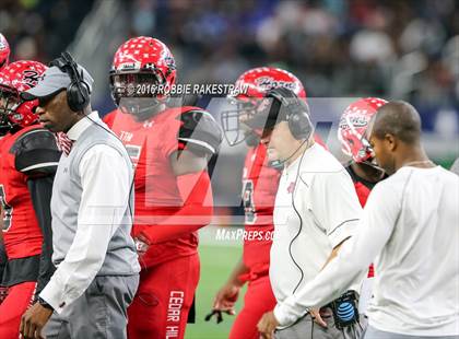 Thumbnail 3 in DeSoto vs. Cedar Hill (UIL 6A Regional Final) photogallery.