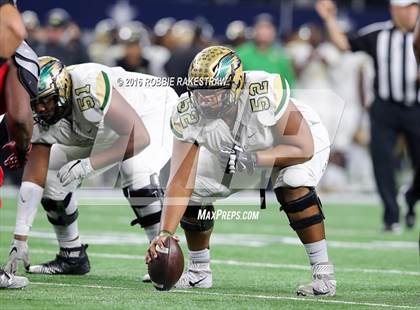 Thumbnail 1 in DeSoto vs. Cedar Hill (UIL 6A Regional Final) photogallery.