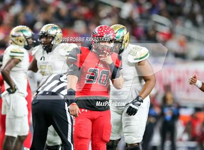 Thumbnail 1 in DeSoto vs. Cedar Hill (UIL 6A Regional Final) photogallery.